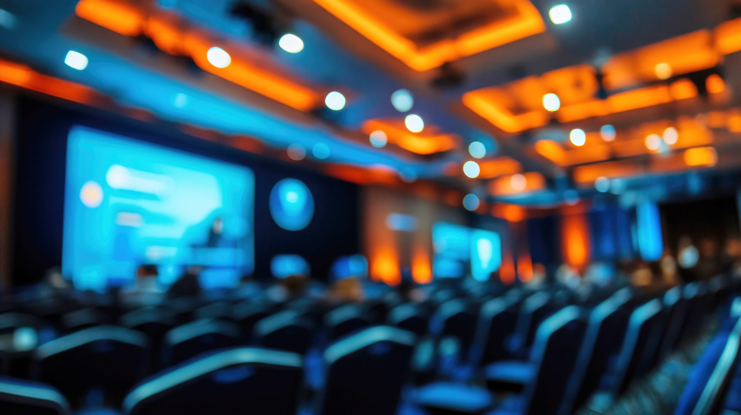 Tendencias en eventos corporativos 2025: la innovación como protagonista 💡